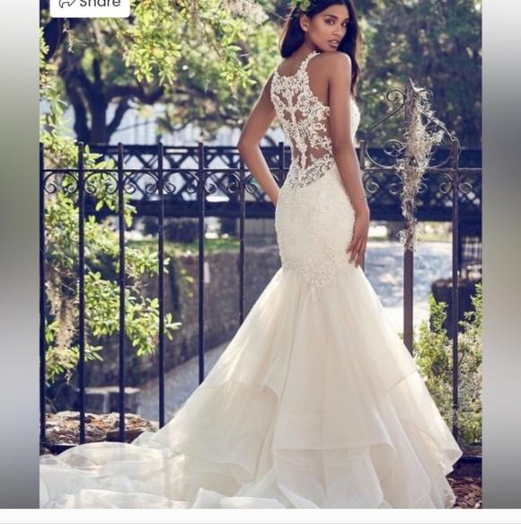 Maggie Sottero Veda Wedding Dress - Picture 2 of 3